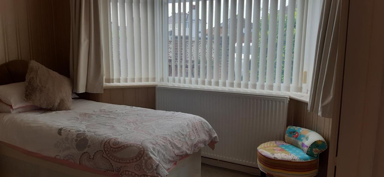 Vila The Hermitage Private Detached Bungalow Rhyl Exteriér fotografie