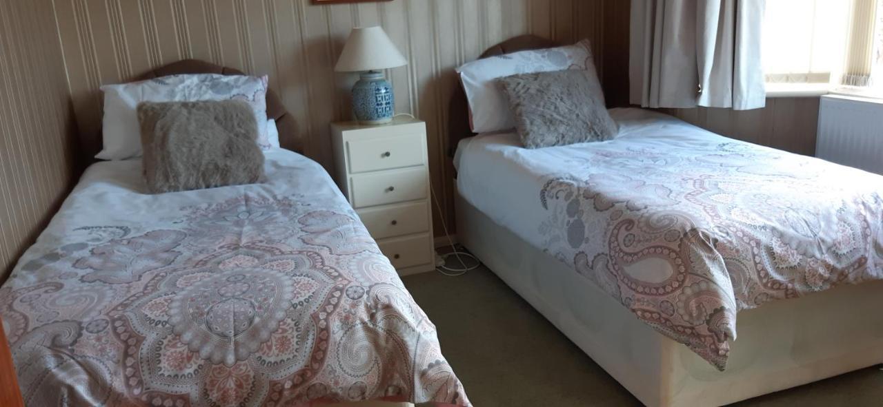 Vila The Hermitage Private Detached Bungalow Rhyl Exteriér fotografie