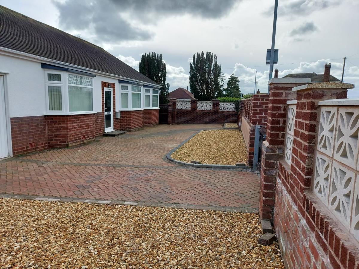 Vila The Hermitage Private Detached Bungalow Rhyl Exteriér fotografie