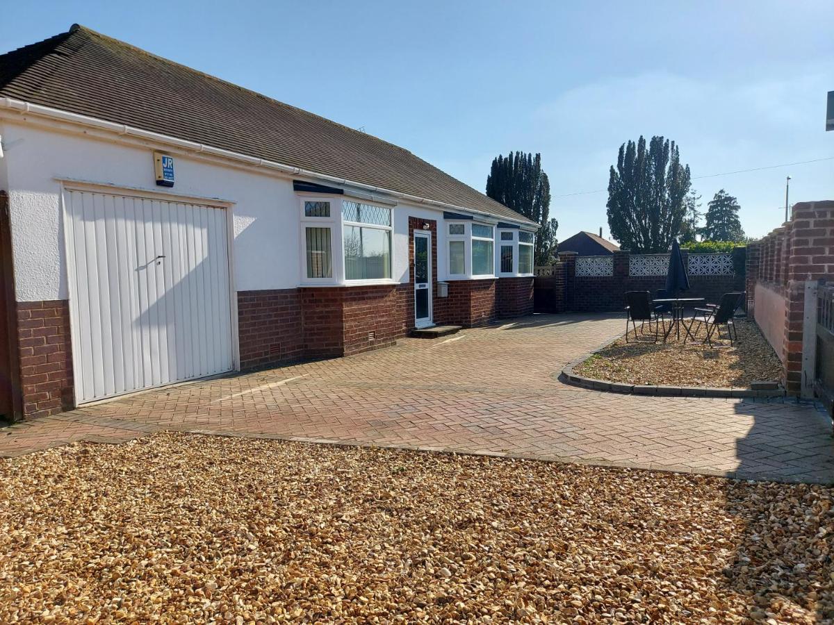 Vila The Hermitage Private Detached Bungalow Rhyl Exteriér fotografie