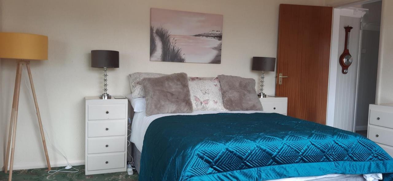Vila The Hermitage Private Detached Bungalow Rhyl Exteriér fotografie